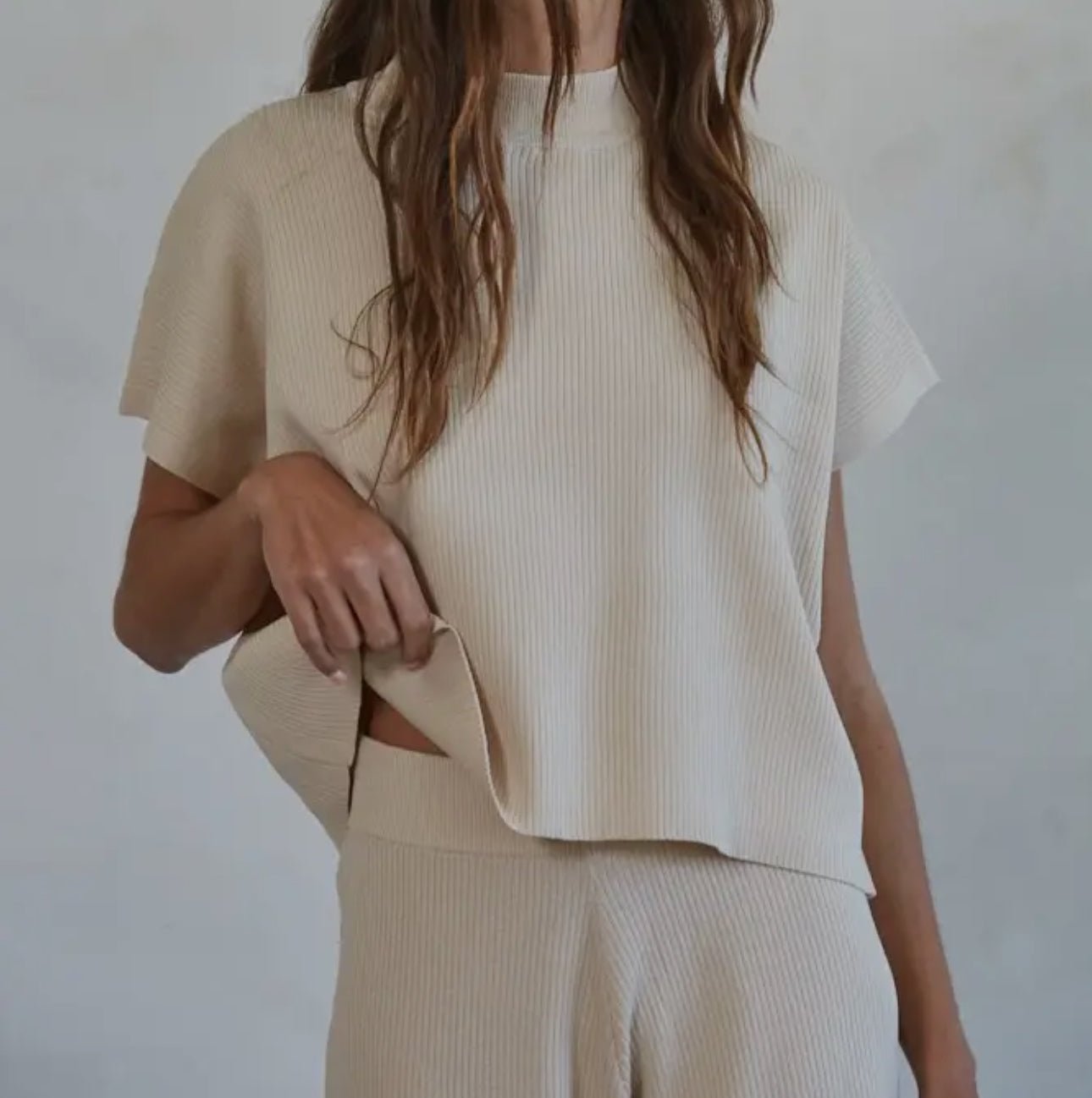 Knit Sleeveless Sweater Top - harris boulevard