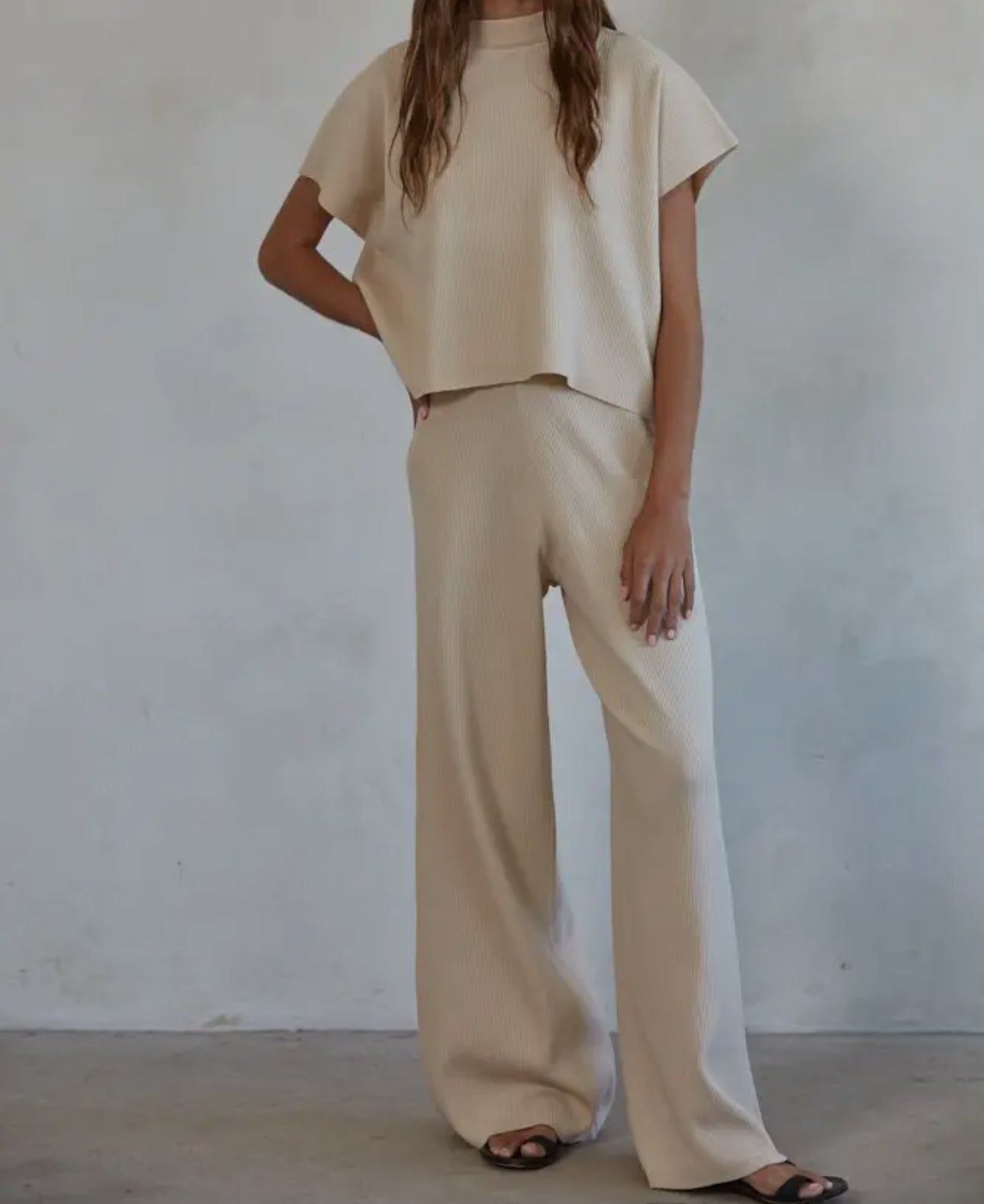 Knit Sleeveless Sweater Top - harris boulevard