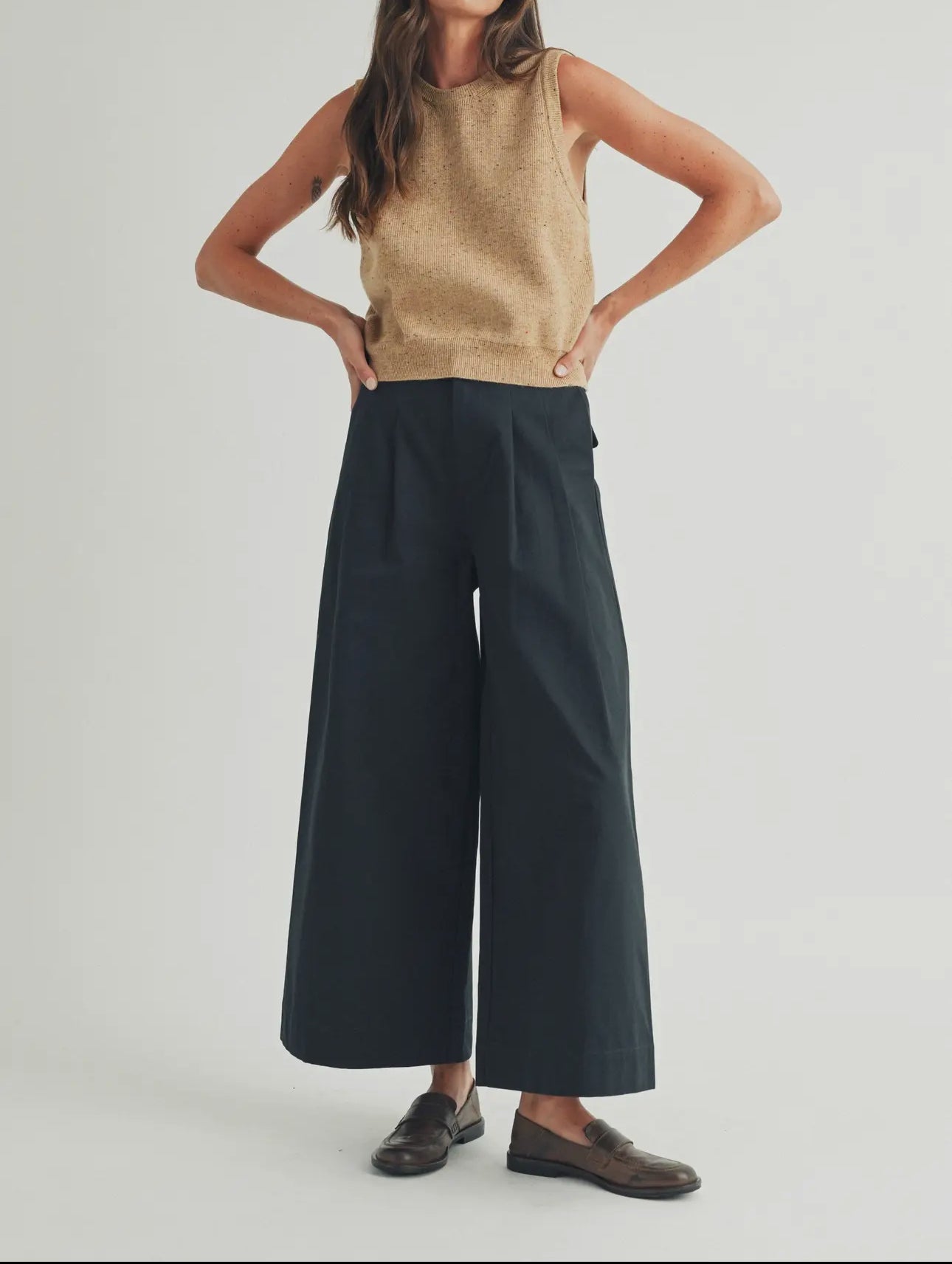 Navy Pleated Wide Leg Pant - harris boulevard
