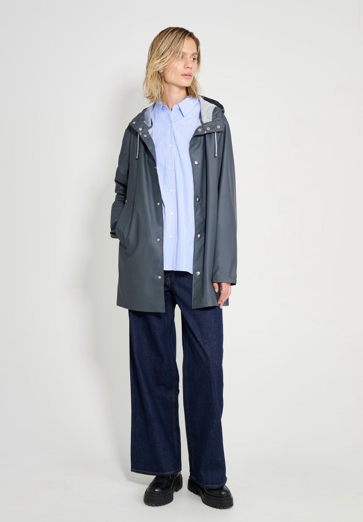 Stockholm Lightweight Raincoat - harris boulevard