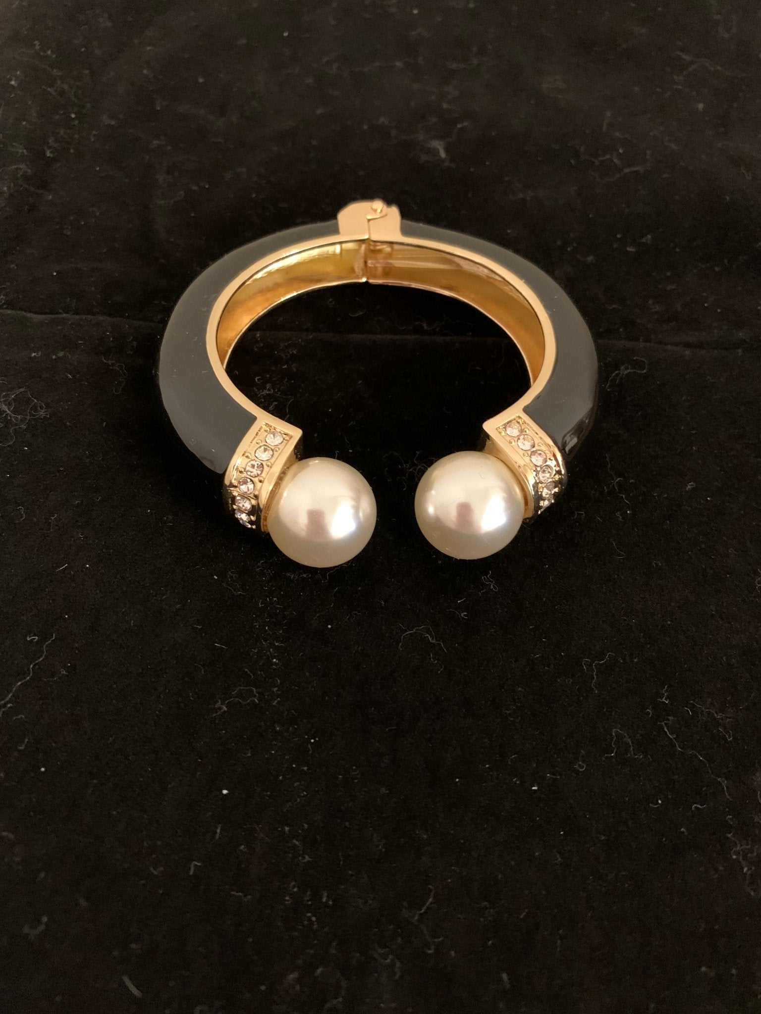 Vintage Pearl Cuff - harris boulevard