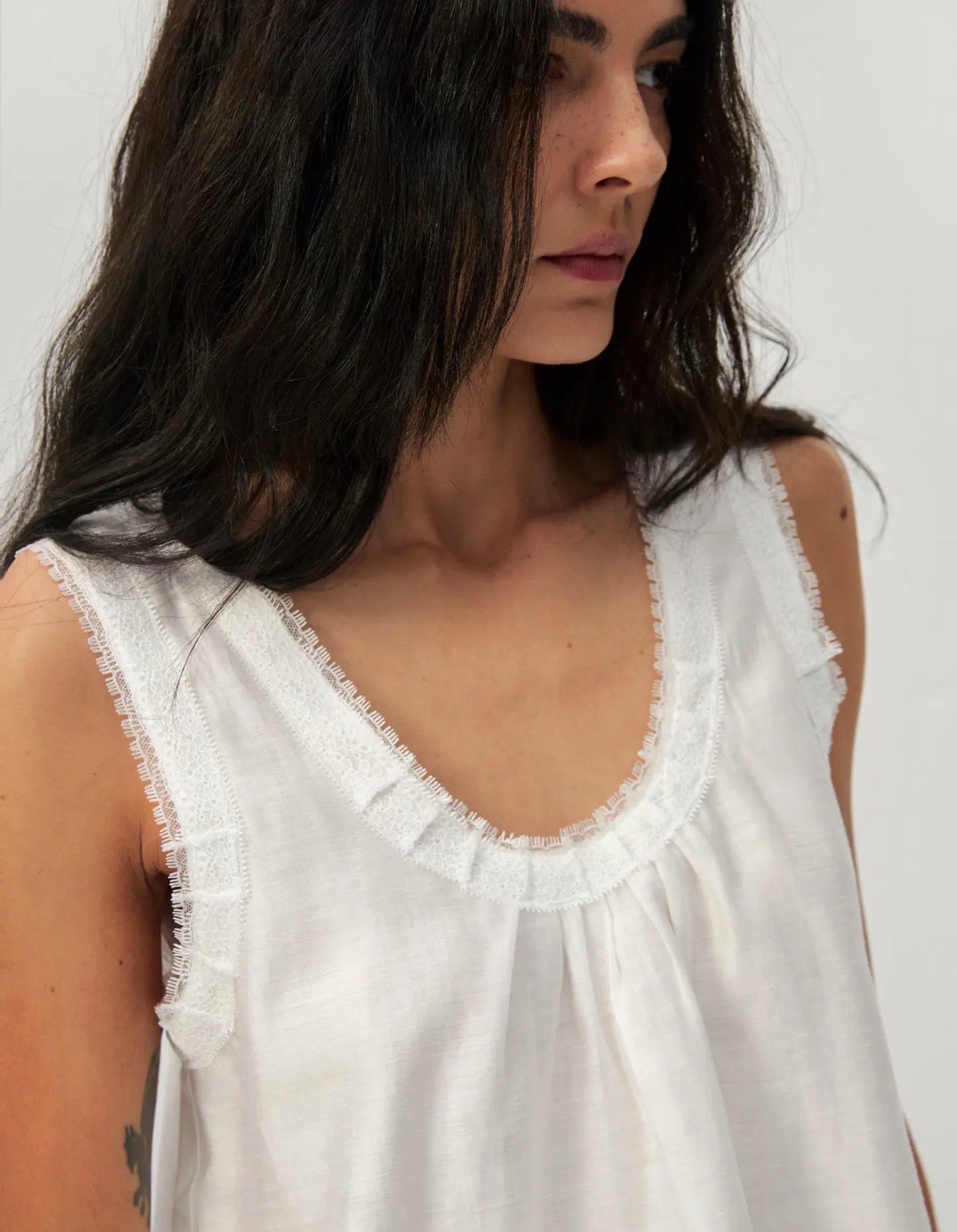 White Lace Trim Sleeveless Top - harris boulevard