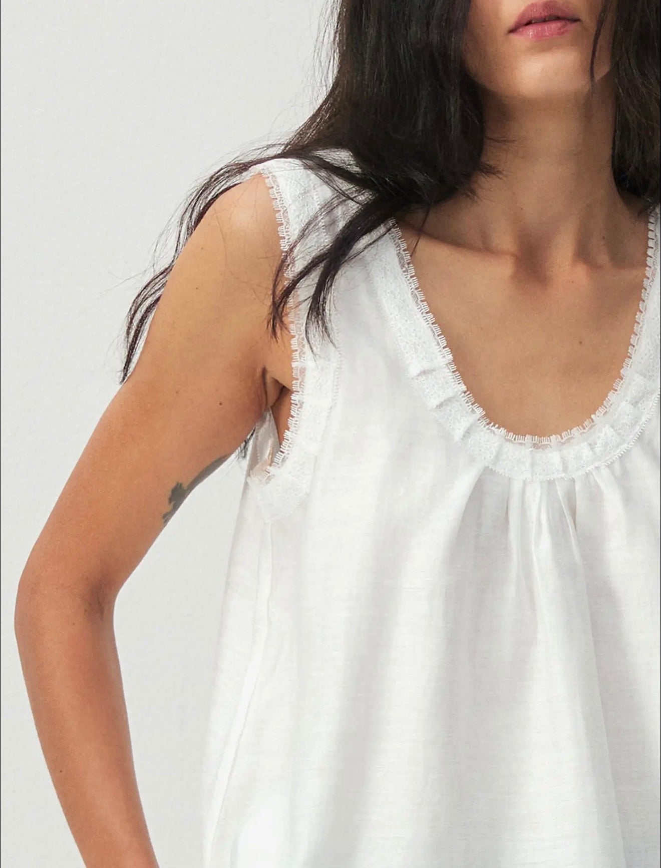 White Lace Trim Sleeveless Top - harris boulevard