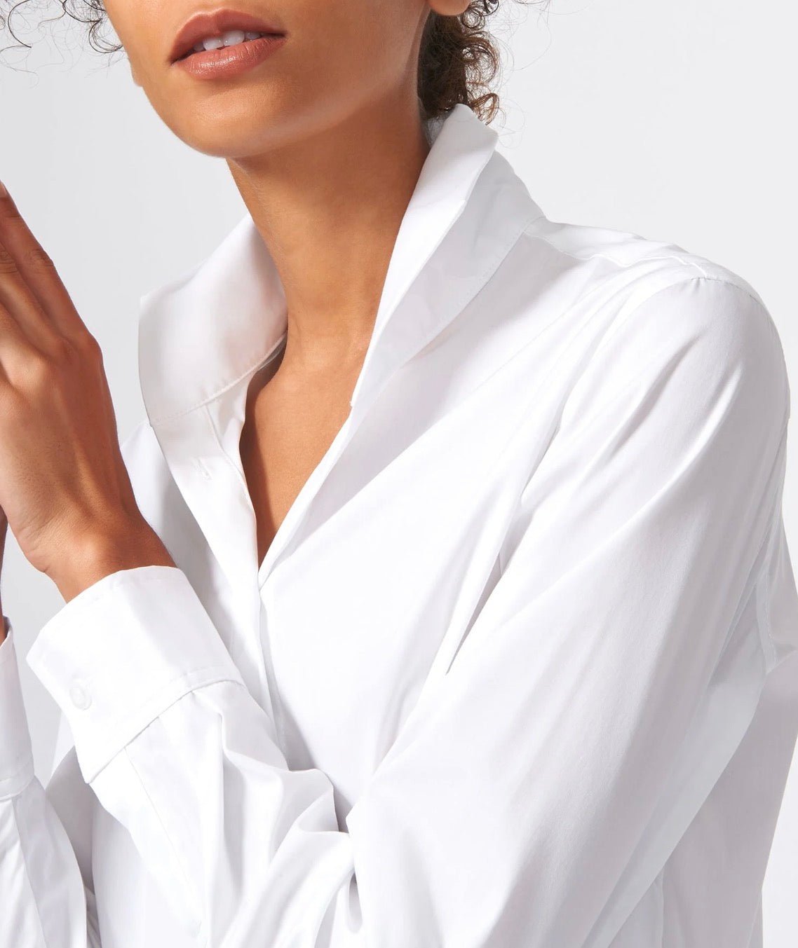 White Stretch Box Pleat Ginna Shirt - harris boulevard